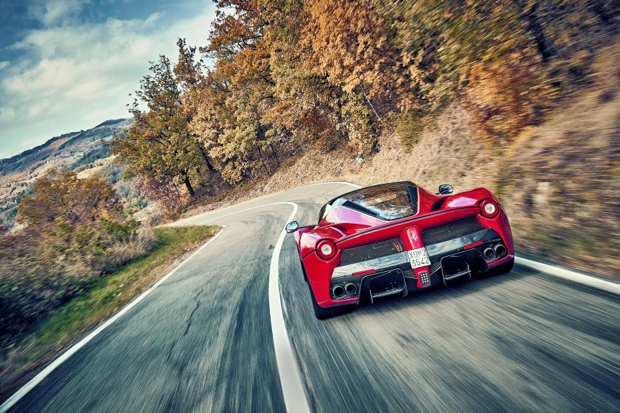  Ferrari LaFerrari Aperta 2016 года  (WW) (фото 17 из 23)